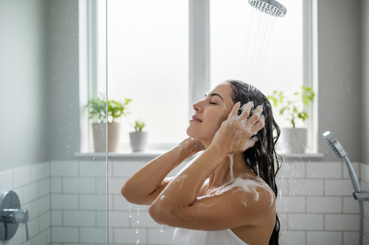 The Best Postpartum Hair Care Routine for Fast Regrowth (Week-by-Week Plan)